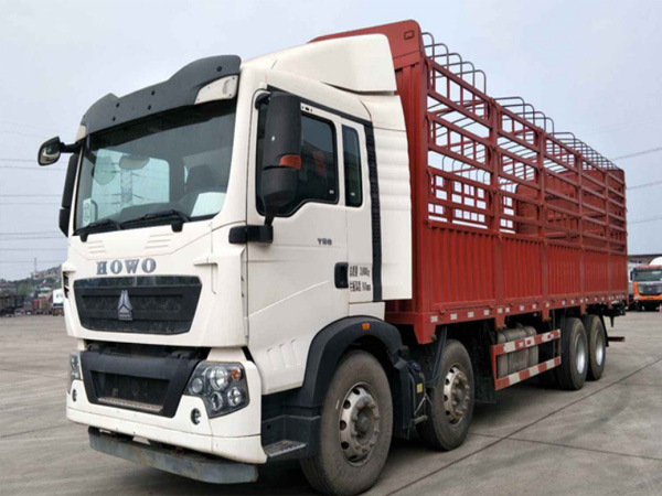 蘭州貨車9.6米四軸高欄貨車